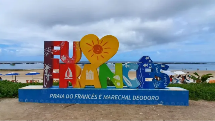 Como chegar &agrave; Praia do Franc&ecirc;s: op&ccedil;&otilde;es saindo de Macei&oacute; e aeroporto