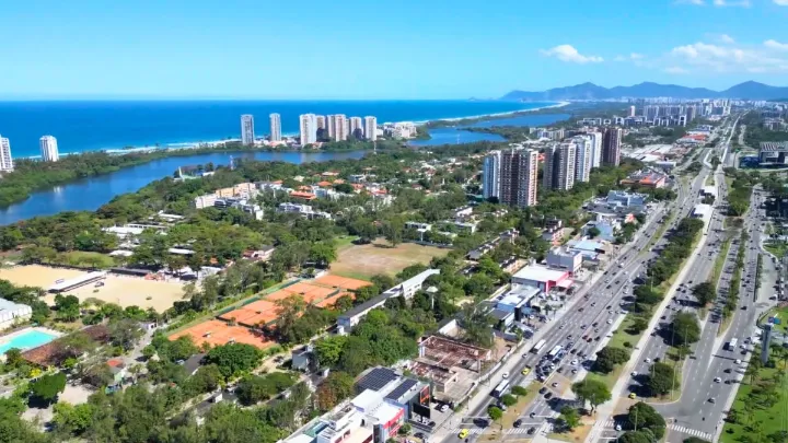 Hot&eacute;is baratos na Barra da Tijuca: onde economizar sem erro